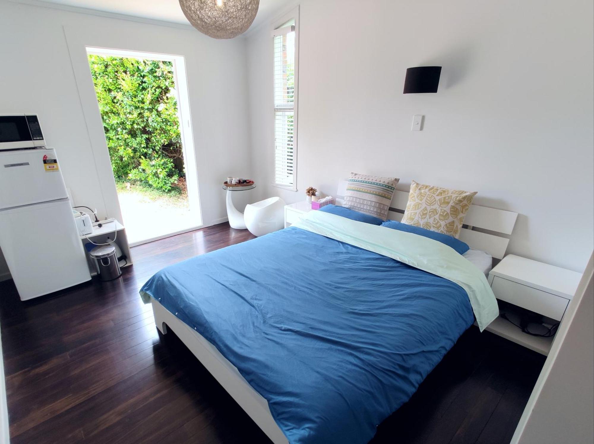 Separate Entry Guest Room With Private Bathroom In Forrest Hill Оукланд Екстериор снимка